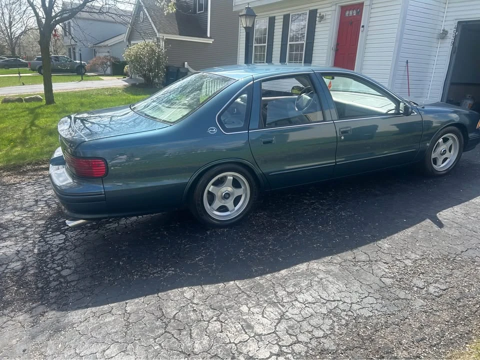 1995 Chevrolet Impala 7th Gen - Image 4 of 12