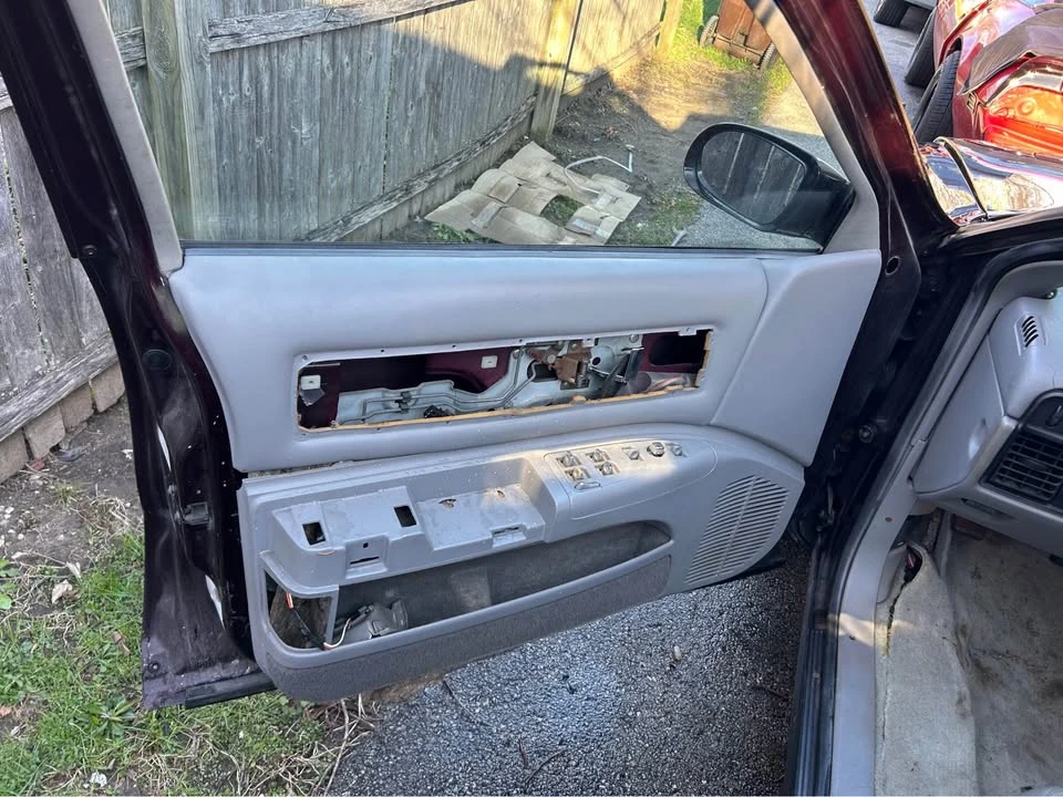 1995 Chevrolet Impala 7th Gen - Image 11 of 12