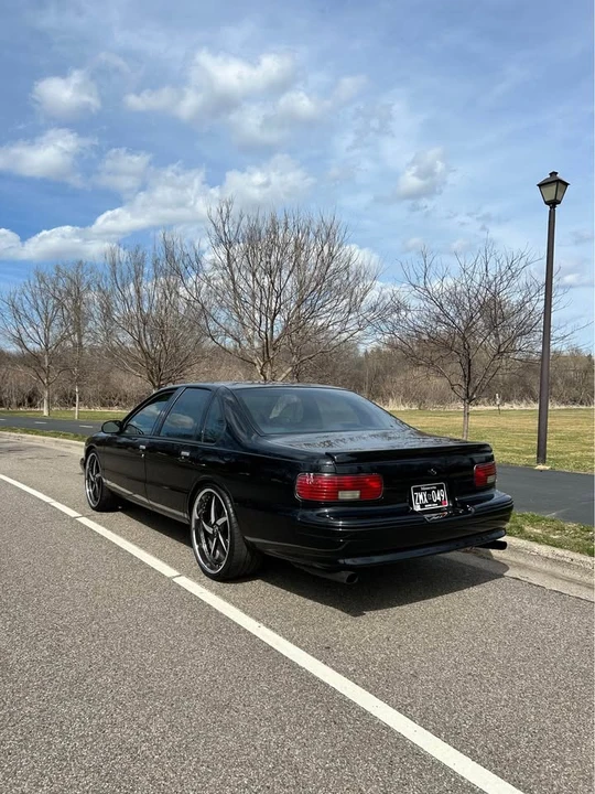 1995 Chevrolet Impala 7th Gen - Image 4 of 14