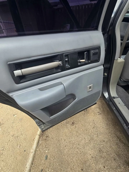 1995 Chevrolet Impala 7th Gen - Image 14 of 16