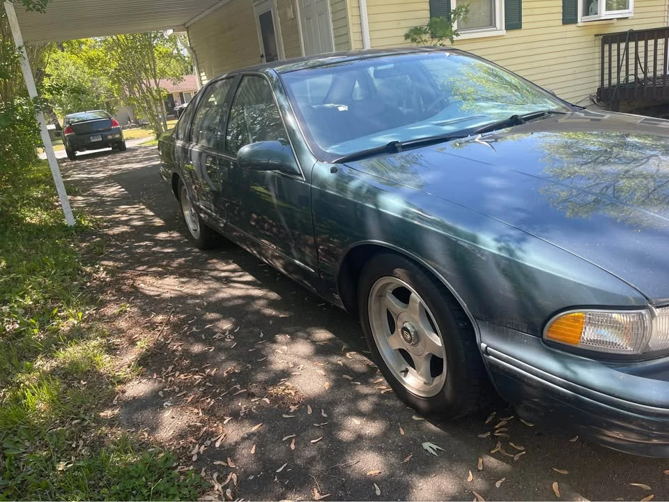 1995 Chevrolet Impala 7th Gen - Image 3 of 10