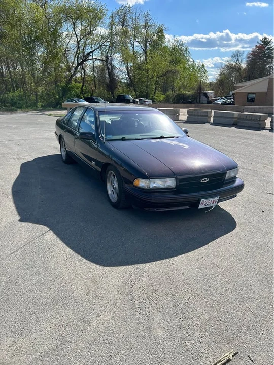 1995 Chevrolet Impala 7th Gen - Image 2 of 18