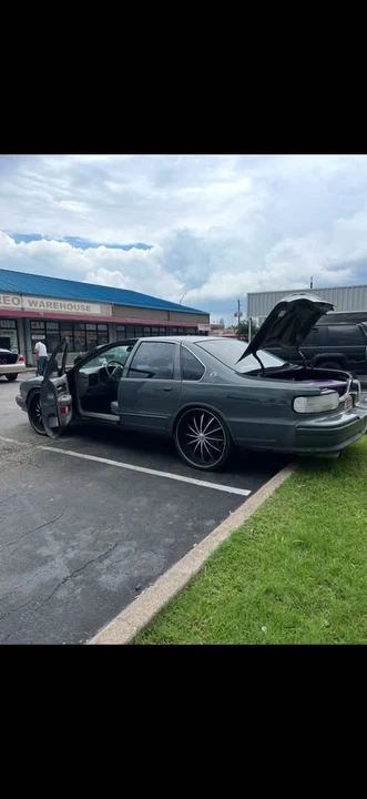 1995 Chevrolet Impala 7th Gen - Image 2 of 5