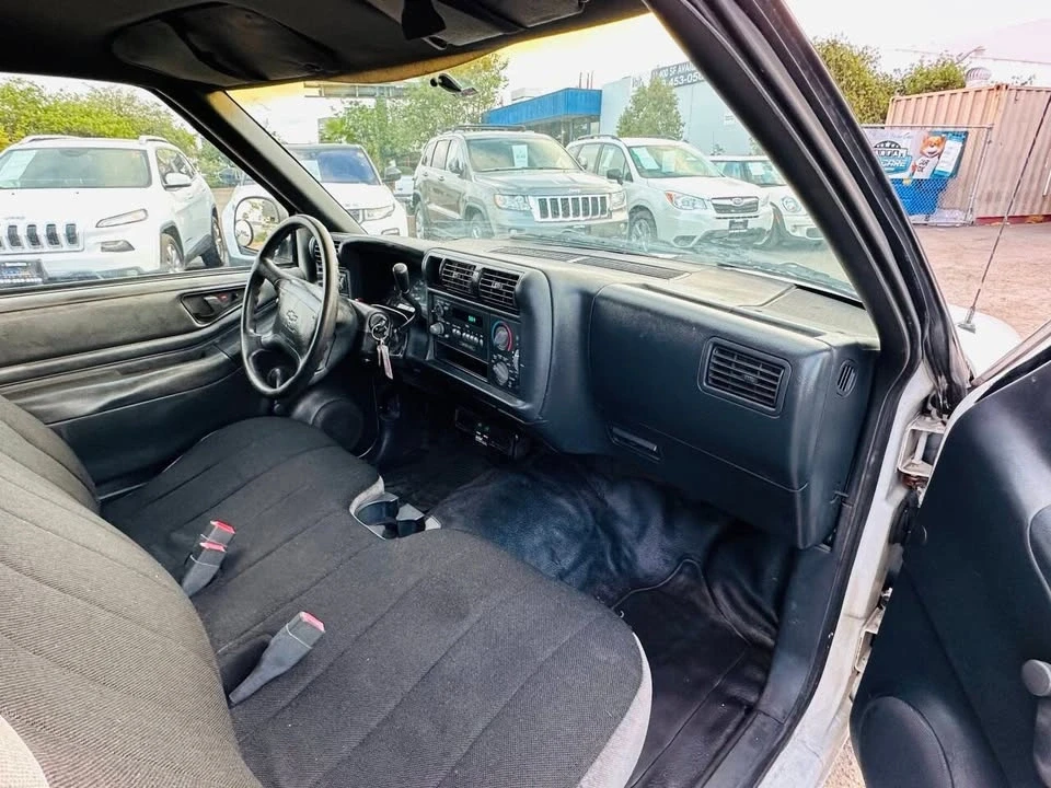 1995 Chevrolet S-10 - Image 8 of 19
