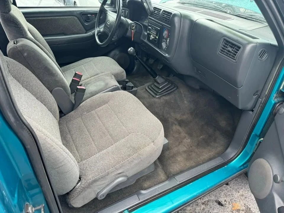 1995 Chevrolet S-10 Blazer 2nd Gen - Image 12 of 20