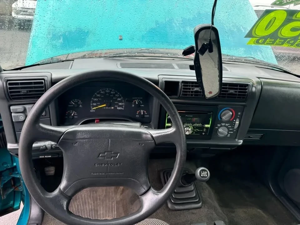 1995 Chevrolet S-10 Blazer 2nd Gen - Image 10 of 20
