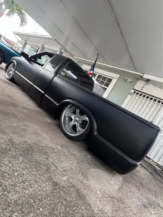 1995 Chevrolet S-10 Blazer 2nd Gen - Image 15 of 17