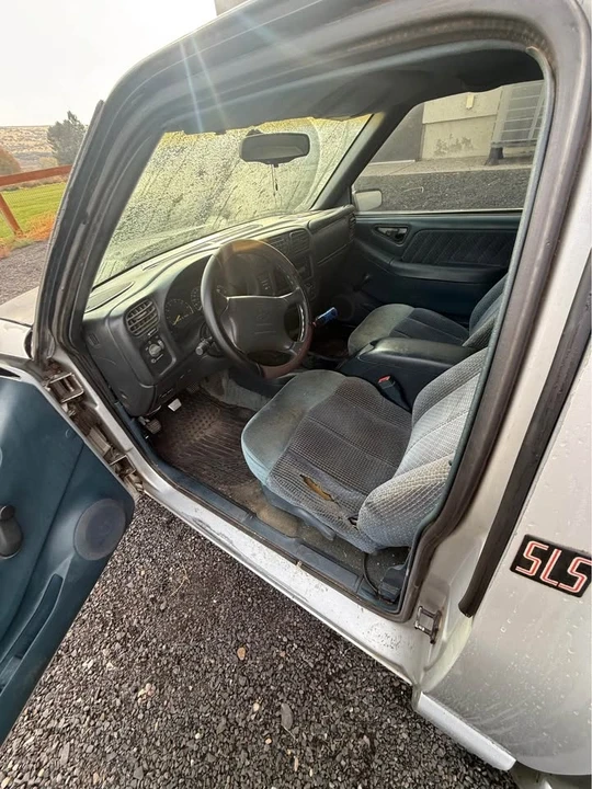 1995 Chevrolet S-10 - Image 7 of 10