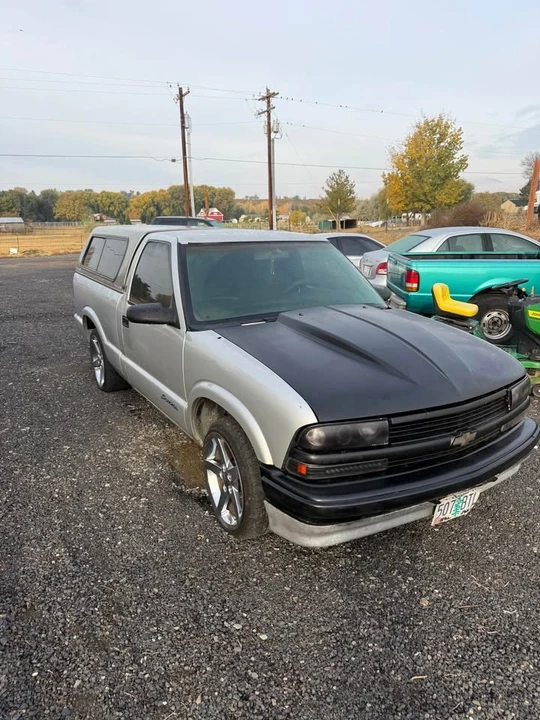 1995 Chevrolet S-10 - Image 4 of 10