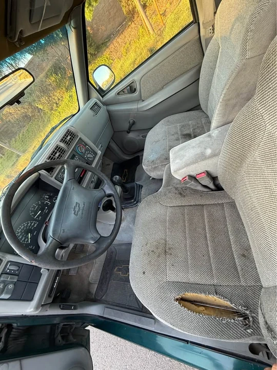 1995 Chevrolet S-10 - Image 6 of 8