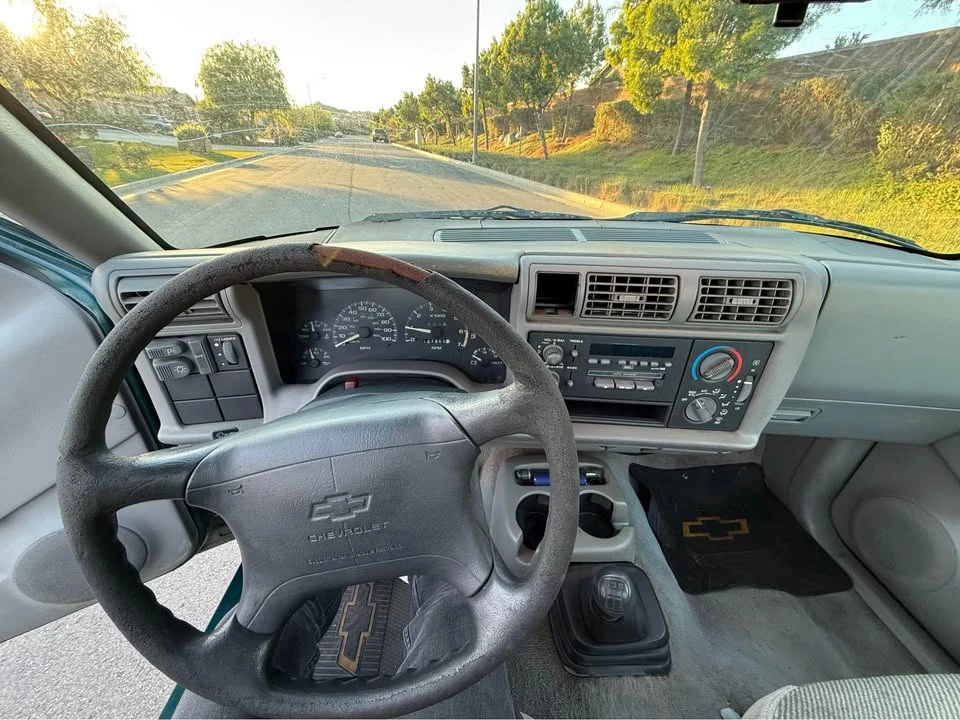 1995 Chevrolet S-10 - Image 7 of 8