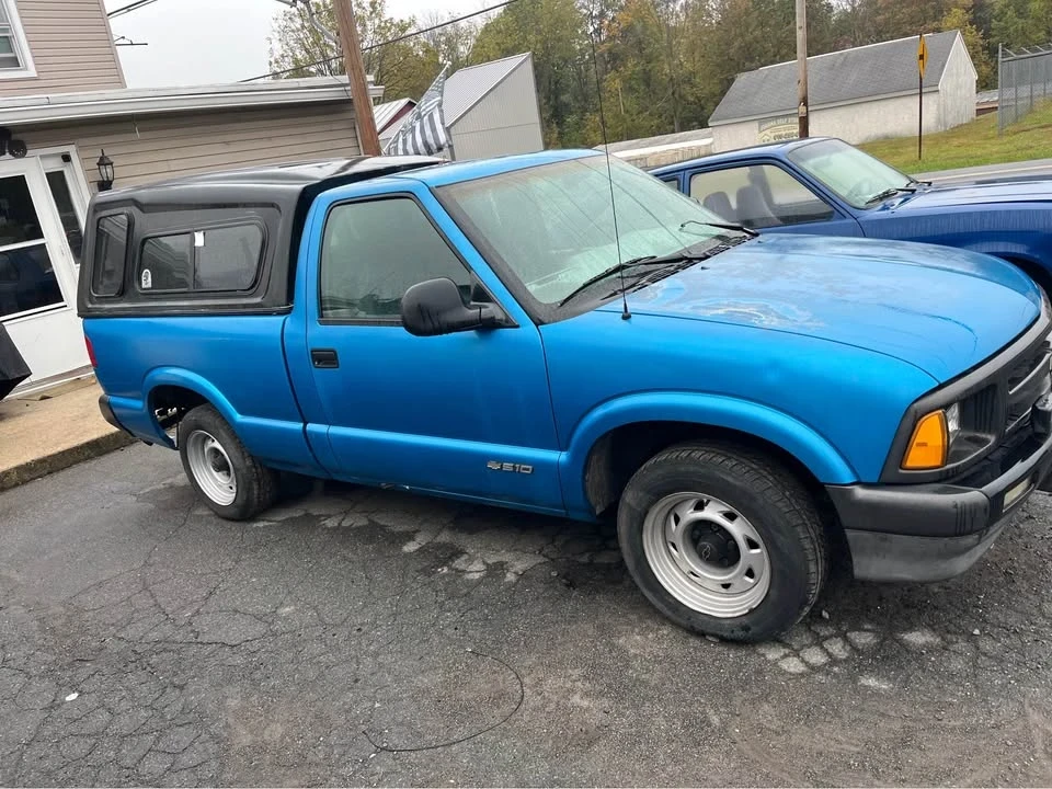 1995 Chevrolet S-10 - Image 2 of 5