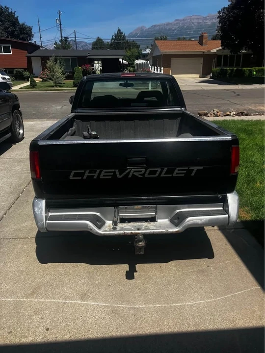 1995 Chevrolet S-10 - Image 5 of 9