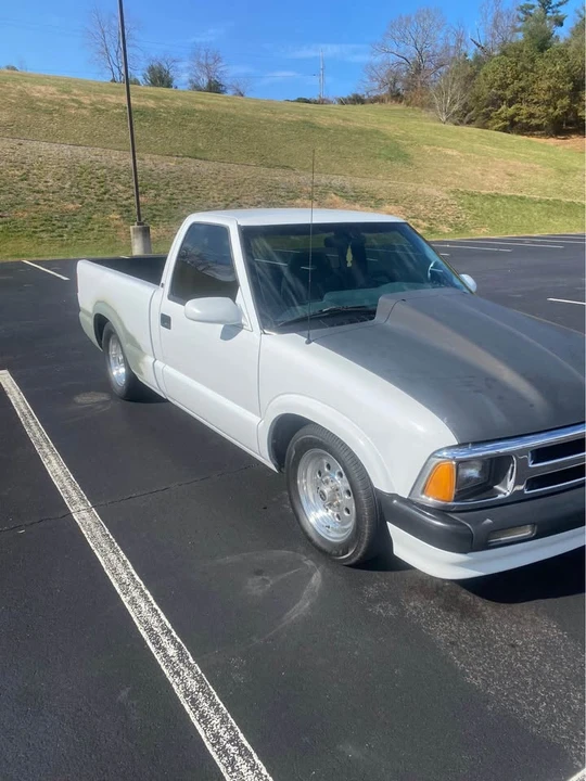 1995 Chevrolet S-10 - Image 5 of 10