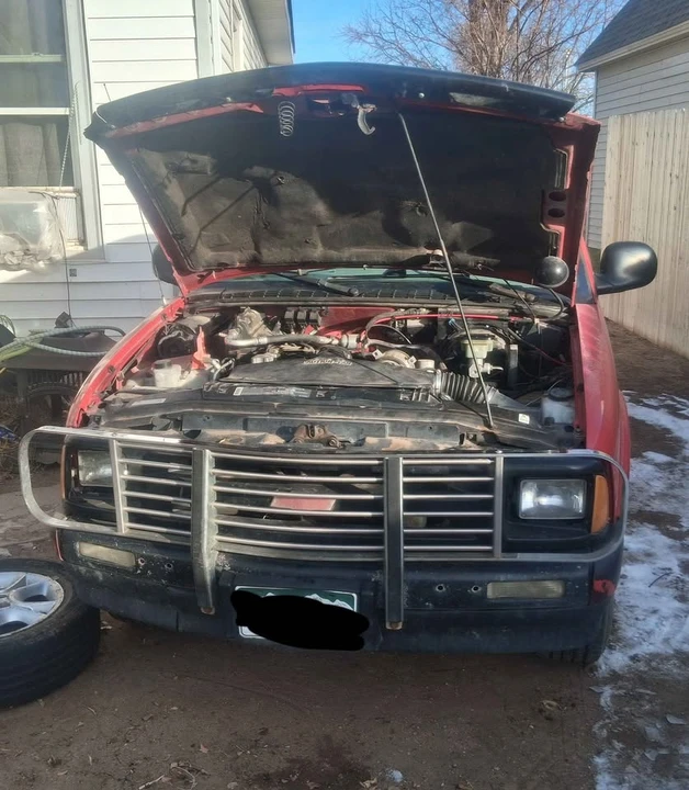 1995 Chevrolet S-10 - Image 2 of 6