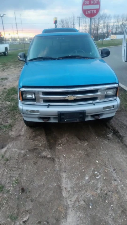 1995 Chevrolet S-10 - Image 5 of 10