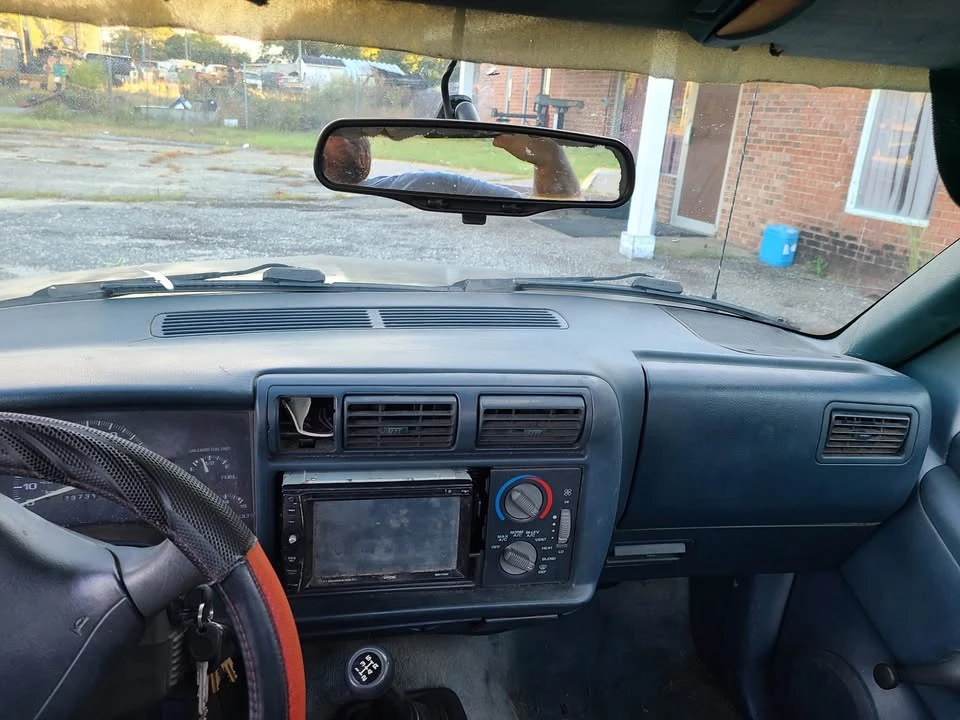 1995 Chevrolet S-10 - Image 6 of 6