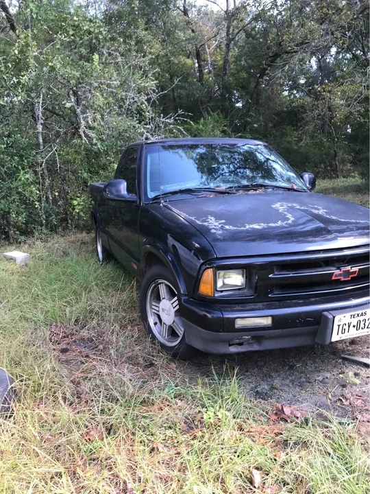 1995 Chevrolet S-10 - Image 2 of 8
