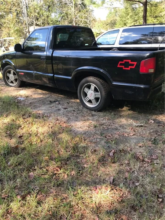 1995 Chevrolet S-10 - Image 3 of 8