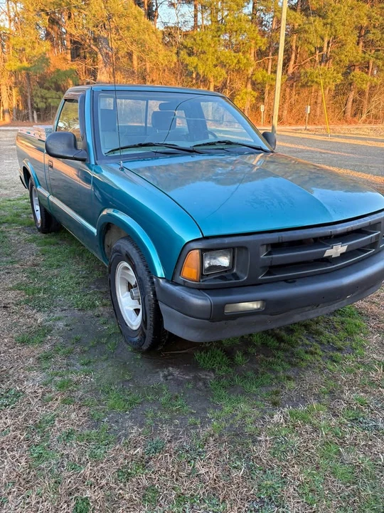 1995 Chevrolet S-10 - Image 4 of 10
