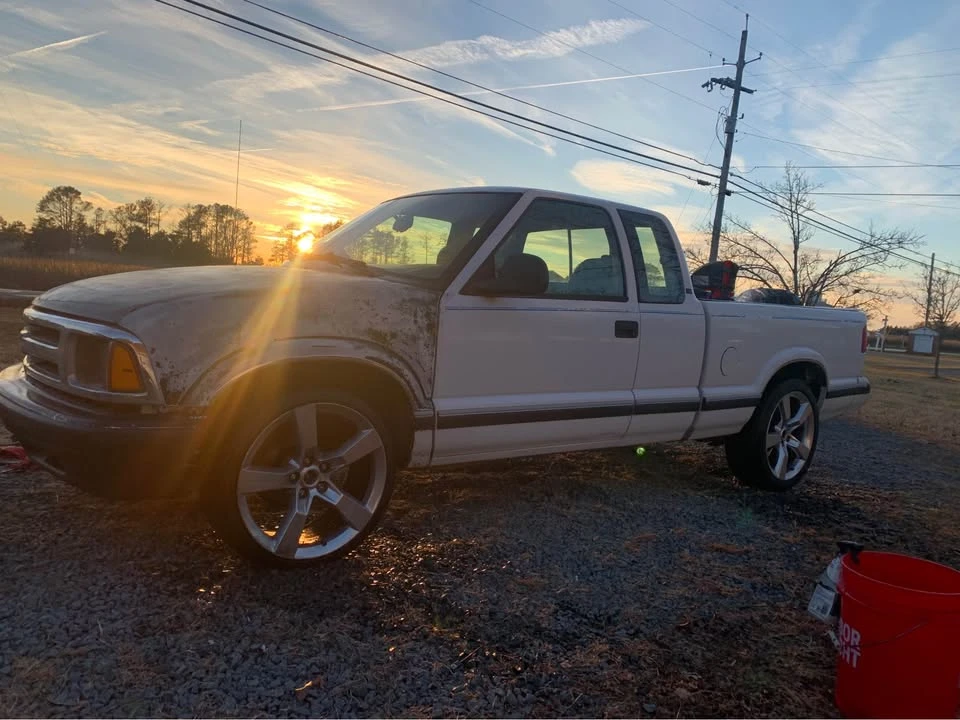1995 Chevrolet S-10 - Image 2 of 2