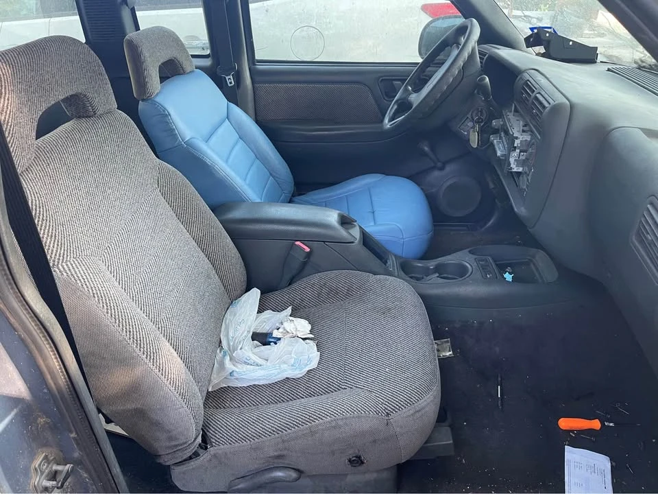 1995 Chevrolet S-10 - Image 2 of 2
