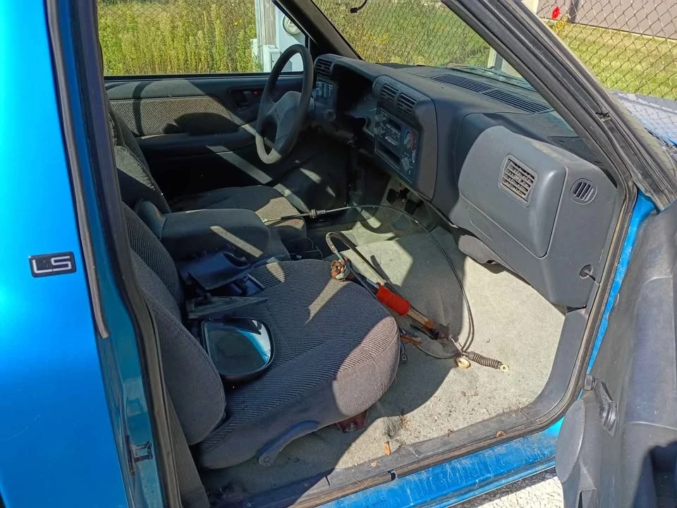 1995 Chevrolet S-10 - Image 5 of 13
