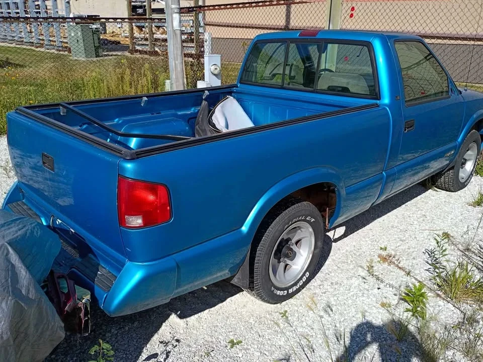 1995 Chevrolet S-10 - Image 3 of 13