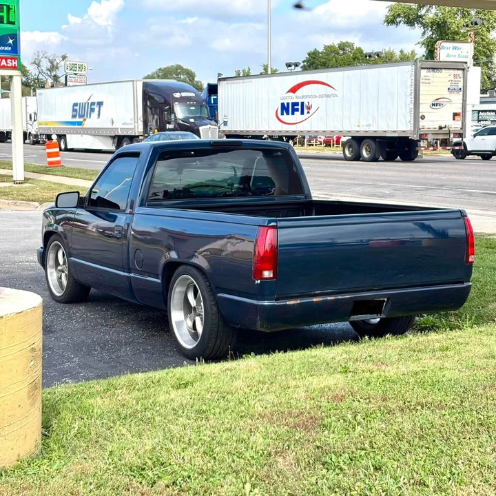 1995 Chevrolet Silverado 1st Gen - Image 11 of 12