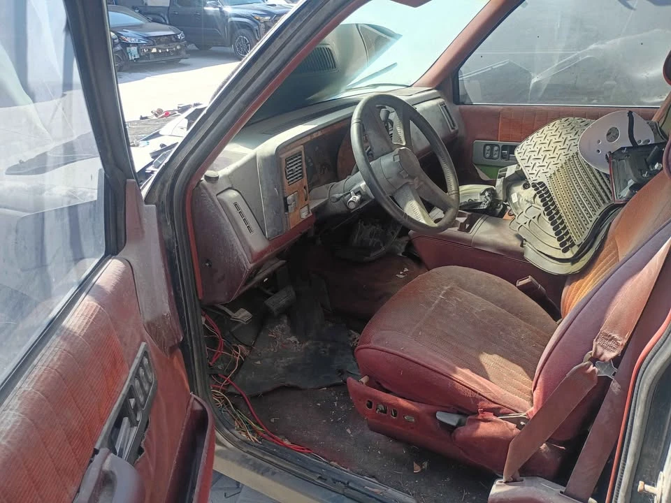 1995 Chevrolet SS - Image 3 of 4