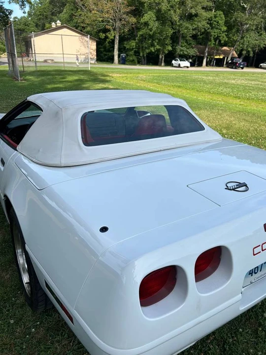 1995 Chevrolet Corvette C4 - Image 6 of 24