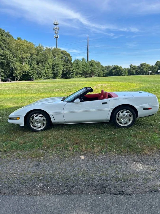 1995 Chevrolet Corvette C4 - Image 17 of 24