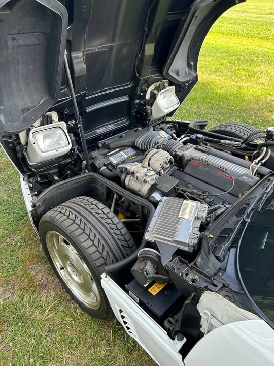 1995 Chevrolet Corvette C4 - Image 15 of 24