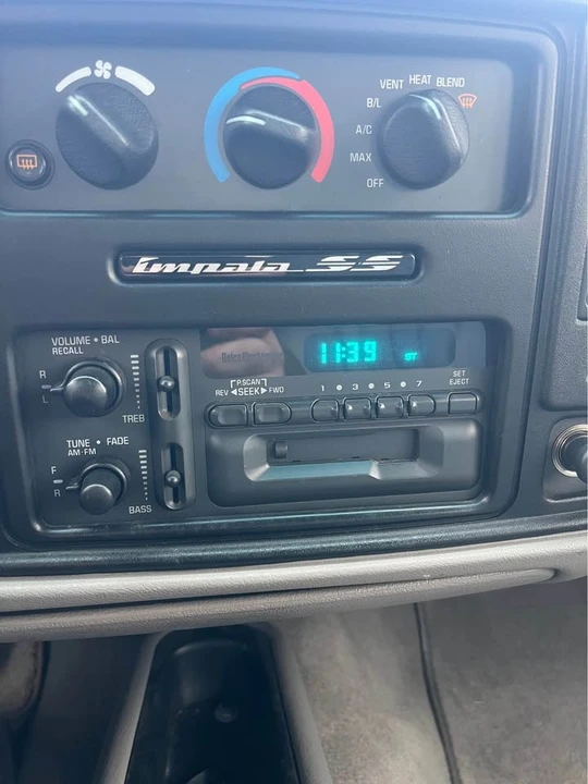 1995 Chevrolet Impala 7th Gen - Image 3 of 9
