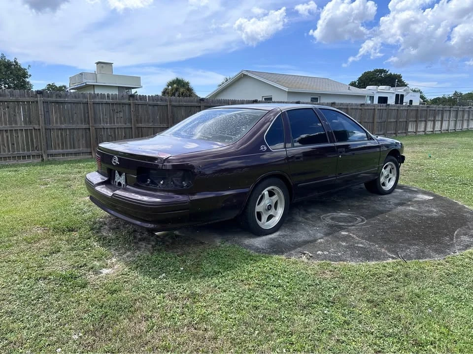 1995 Chevrolet Impala 7th Gen - Image 4 of 9
