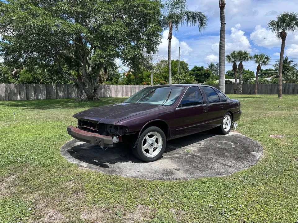 1995 Chevrolet Impala 7th Gen - Image 2 of 9