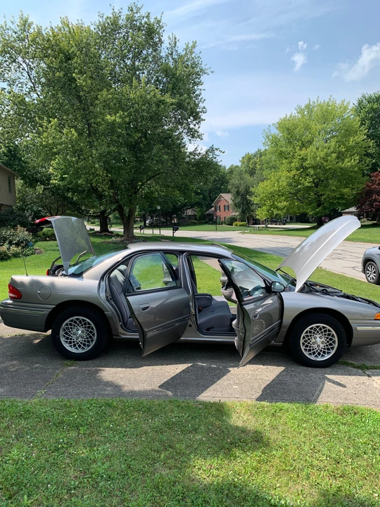 1995 Chrysler Concorde - Image 27 of 31