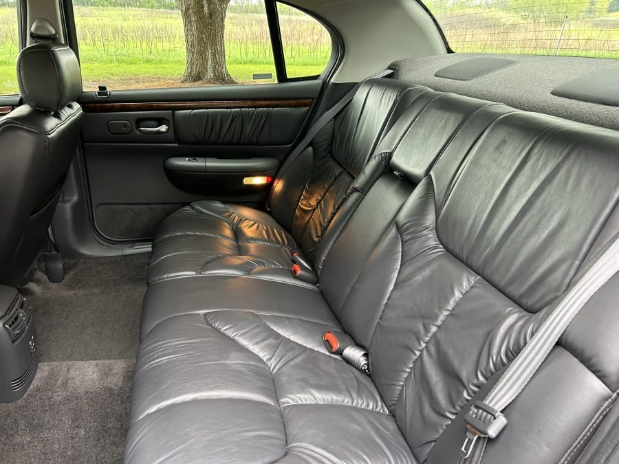 1995 Chrysler Concorde - Image 6 of 10