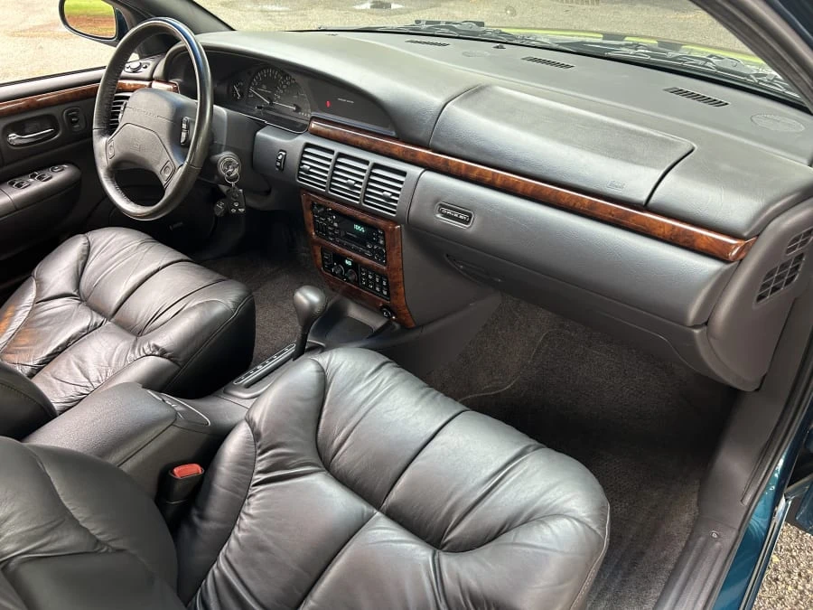 1995 Chrysler Concorde - Image 5 of 10