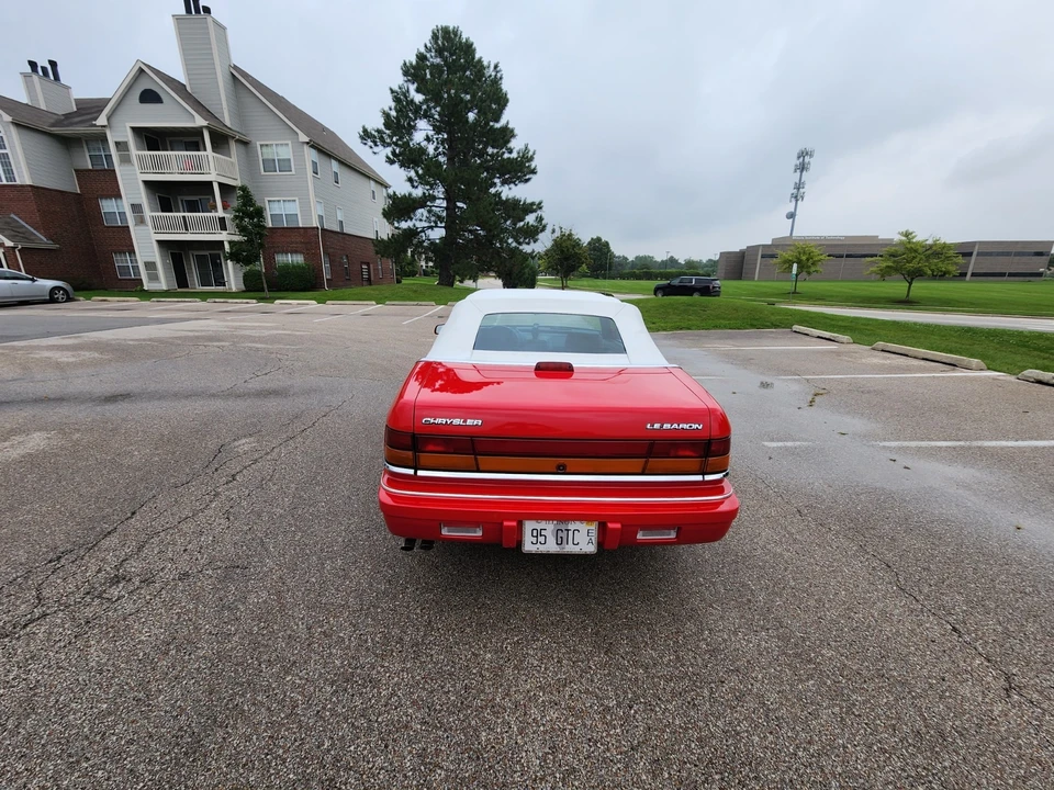 1995 Chrysler LeBaron - Image 6 of 21