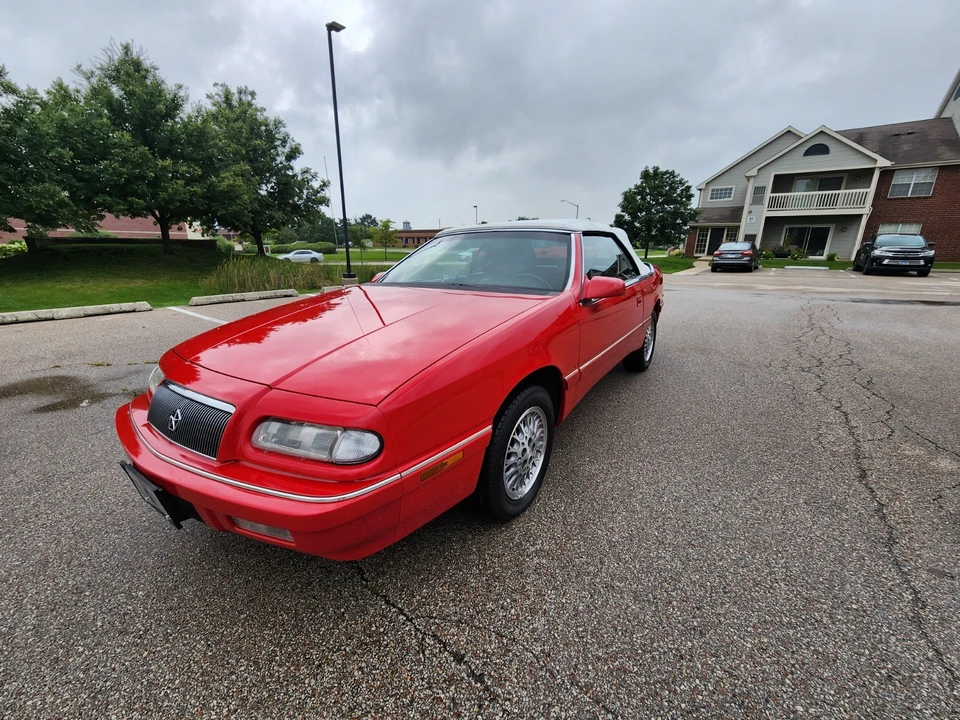 1995 Chrysler LeBaron - Image 3 of 21