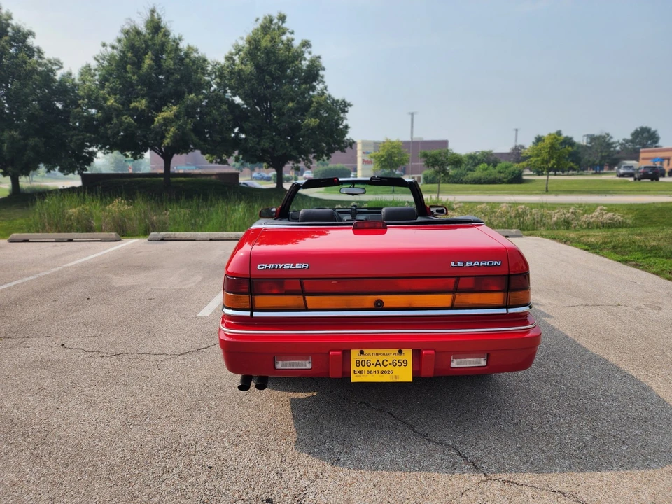 1995 Chrysler LeBaron - Image 14 of 21