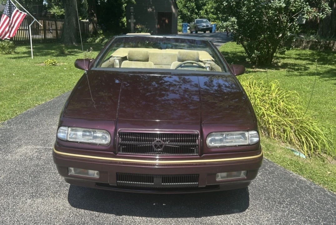 1995 Chrysler LeBaron - Image 5 of 12