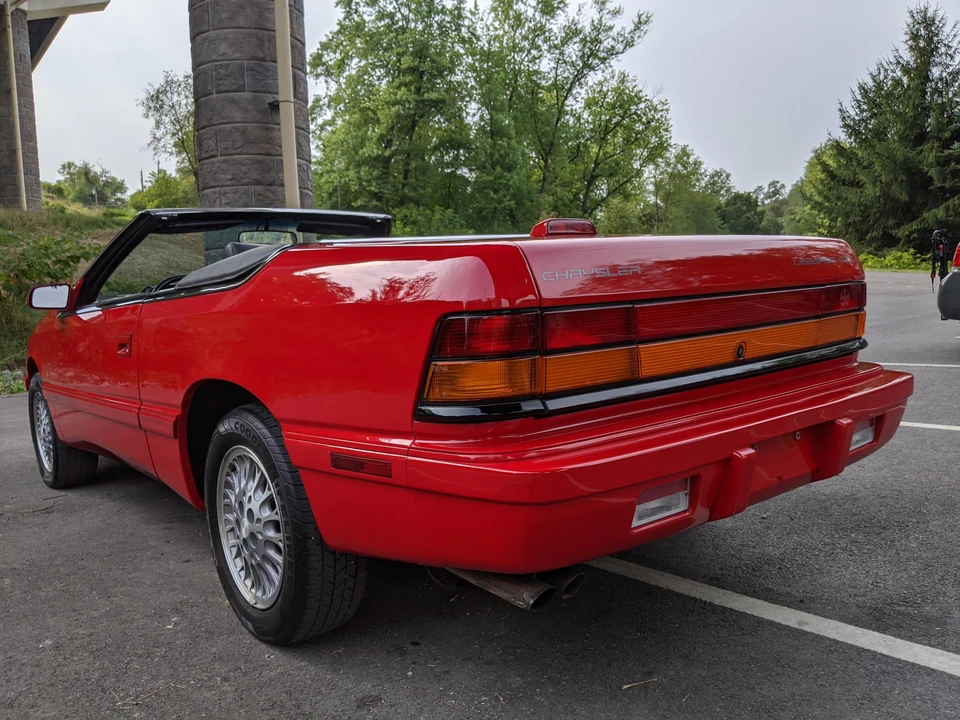 1995 Chrysler LeBaron - Image 17 of 31