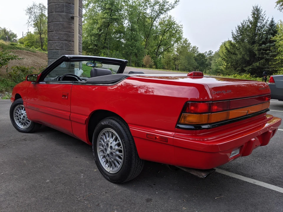 1995 Chrysler LeBaron - Image 14 of 31