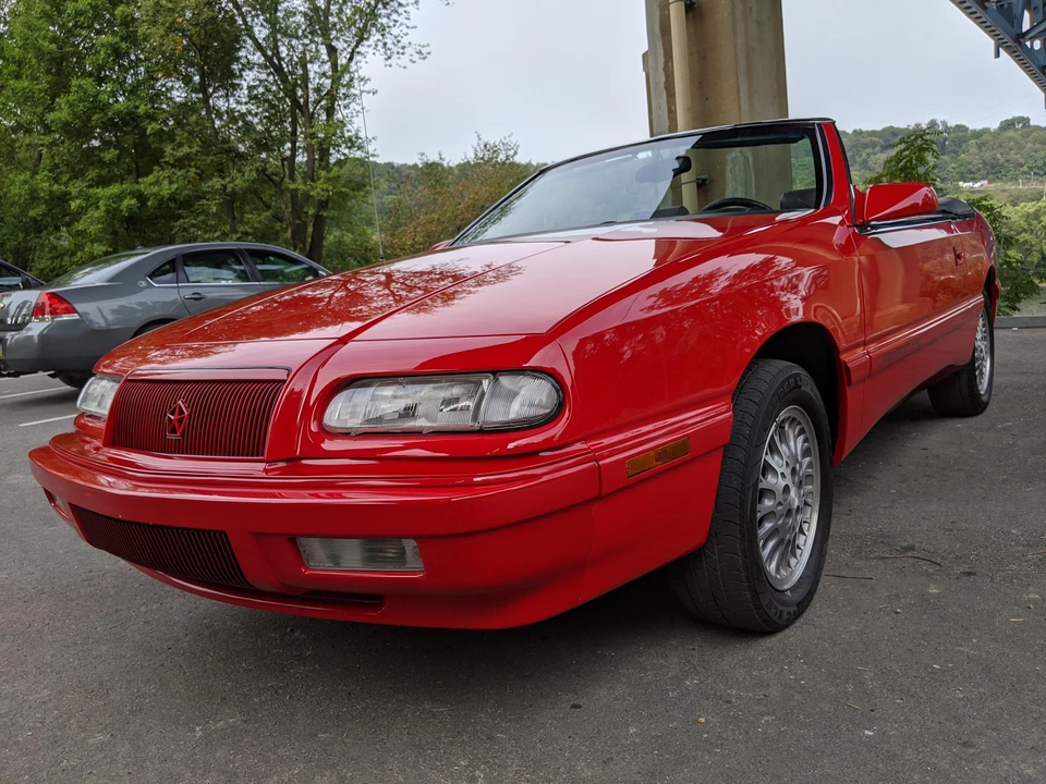 1995 Chrysler LeBaron - Image 7 of 31