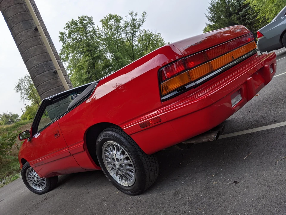 1995 Chrysler LeBaron - Image 15 of 31