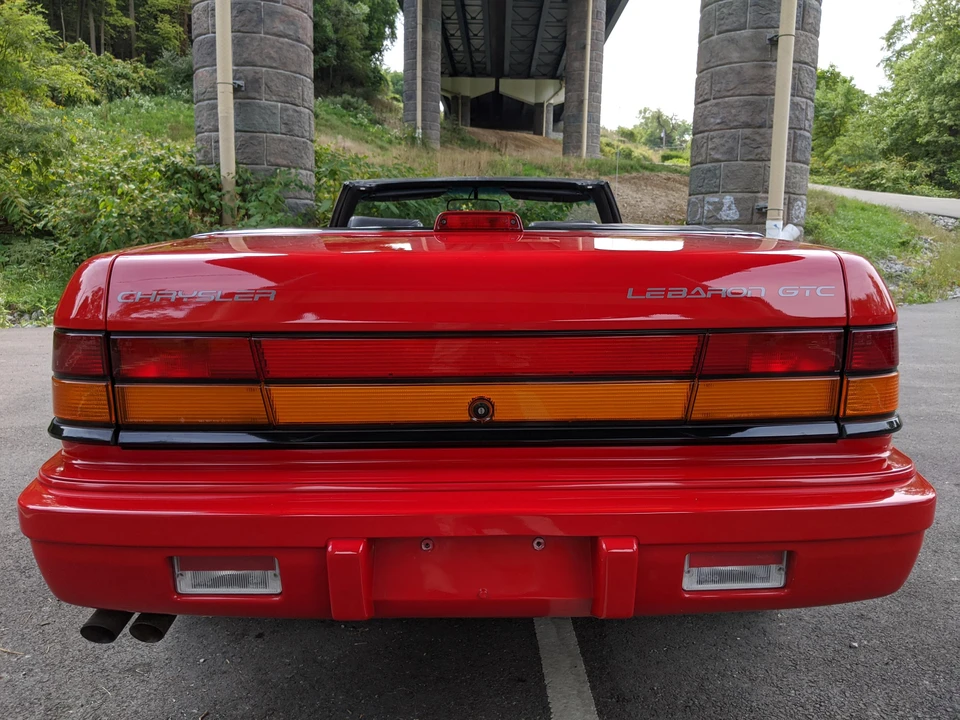 1995 Chrysler LeBaron - Image 23 of 31