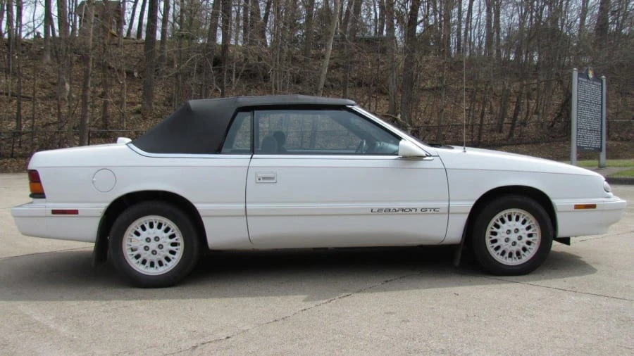1995 Chrysler LeBaron - Image 2 of 10