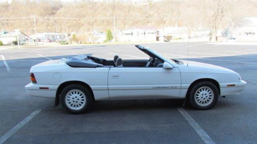 1995 Chrysler LeBaron - Image 10 of 10